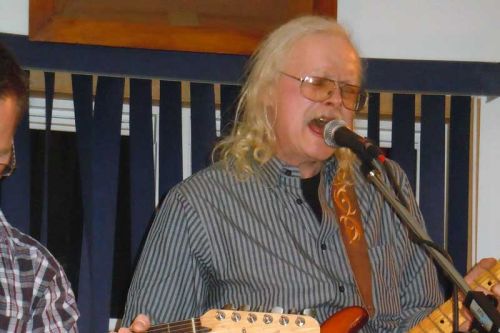 Craig Bakay performing at the Centre Stage Cafe.